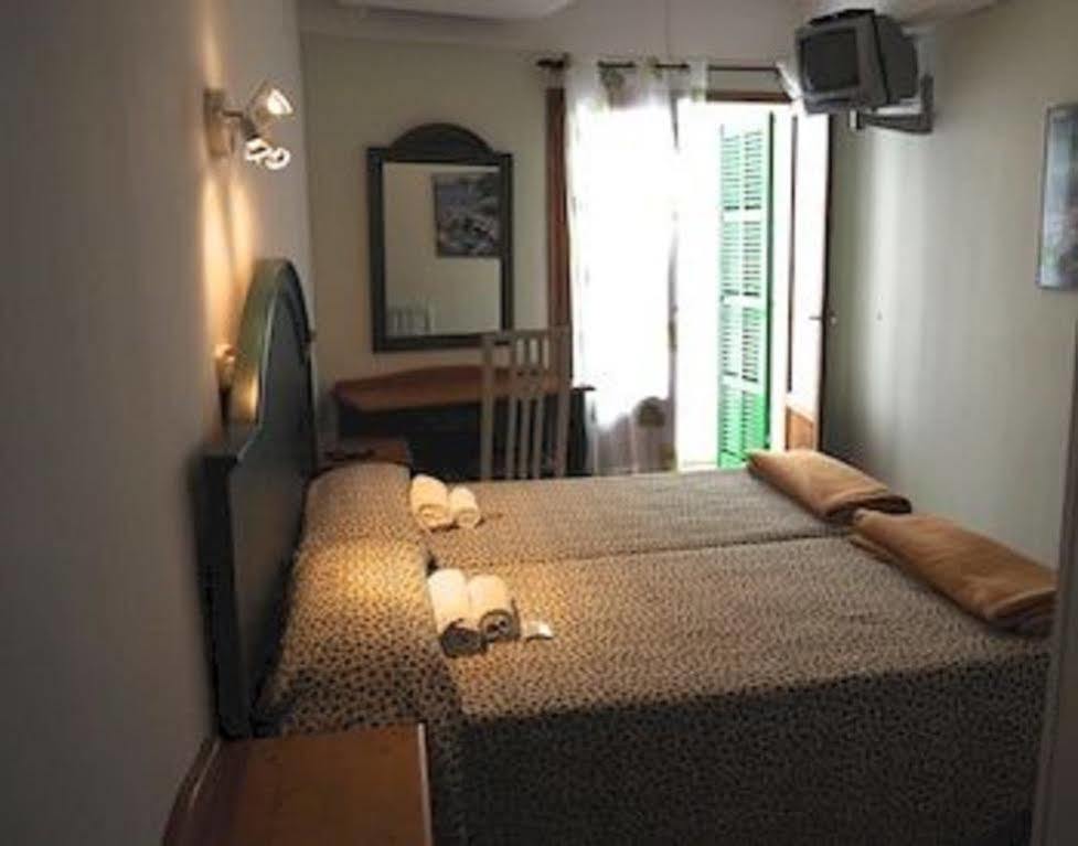 Blu Hostal Diana Port de Alcudia  Ngoại thất bức ảnh